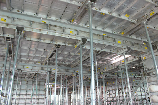 cây chống giàn giáo