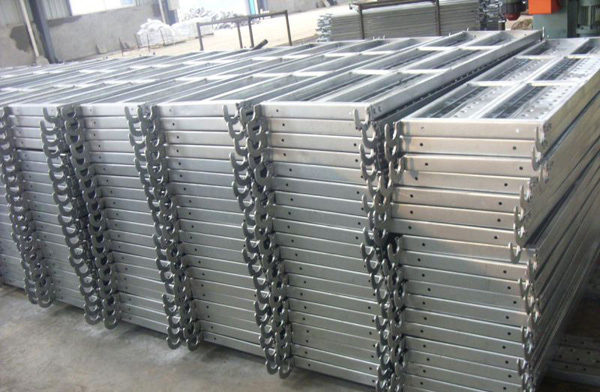 thuê mâm giàn giáo Quảng Ngãi